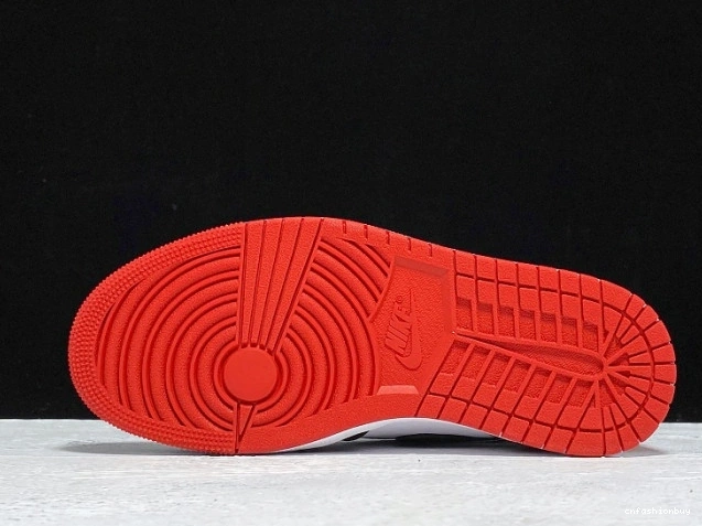 CD0461-016 Air Jordan 1 Toe High Retro Black Satin 1116